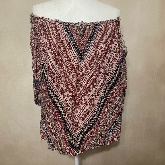 Angie EUC off the shoulder 3/4 slit sleeve boho prairie casual printed top S - Picture 4 of 6